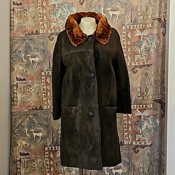 Vintage Jackets & Blazers - Vintage genuine leather suede lined fur collar long jacket coat  button closure